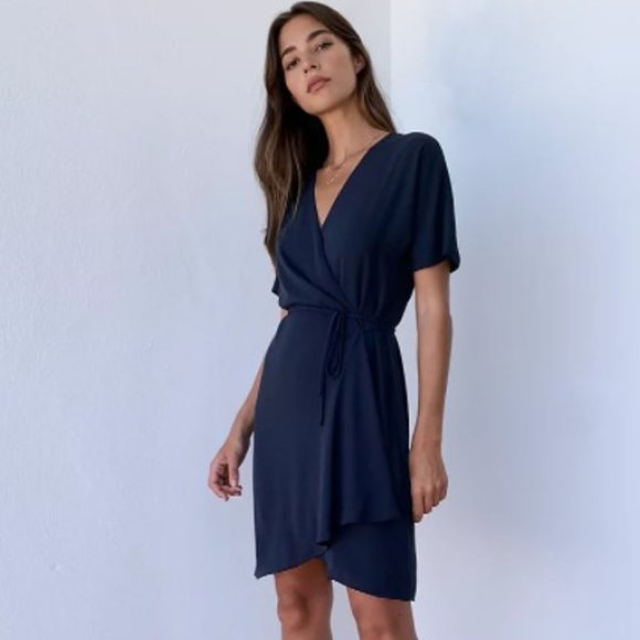 Babaton Dresses & Skirts - NWT Aritzia Babaton Wallace Dress Navy Size XS